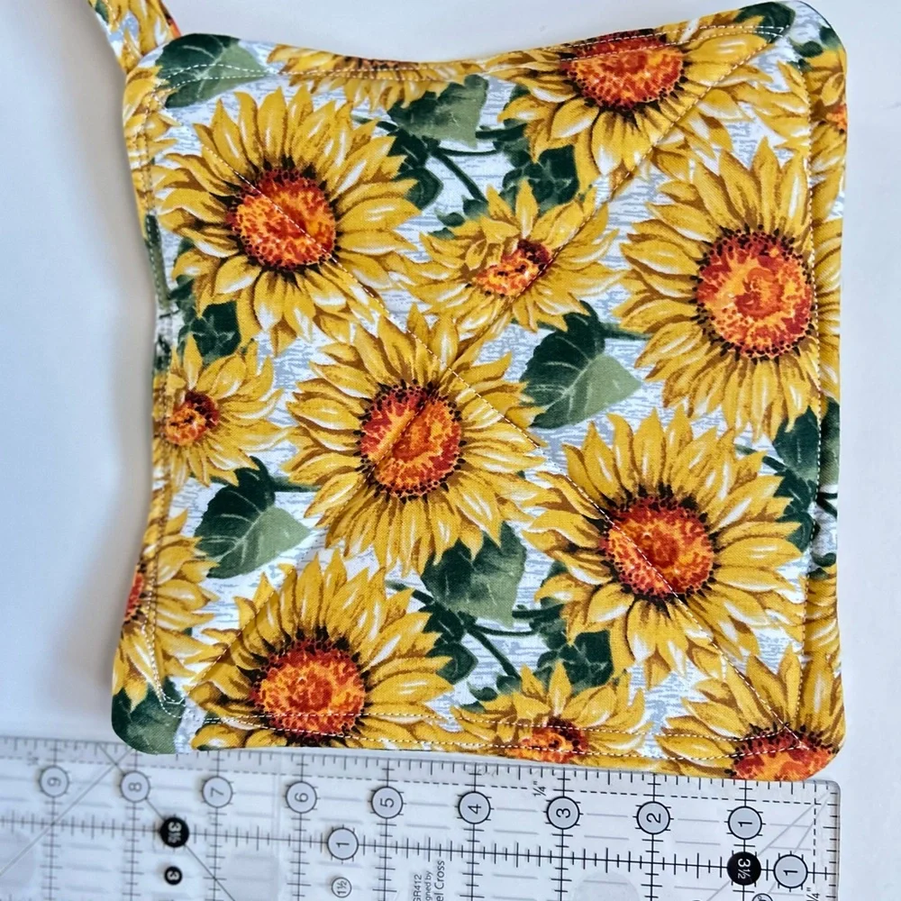 Hand Crafted Colorful Floral Sunflowers Two Fabric Potholders Hot Mat Trivet